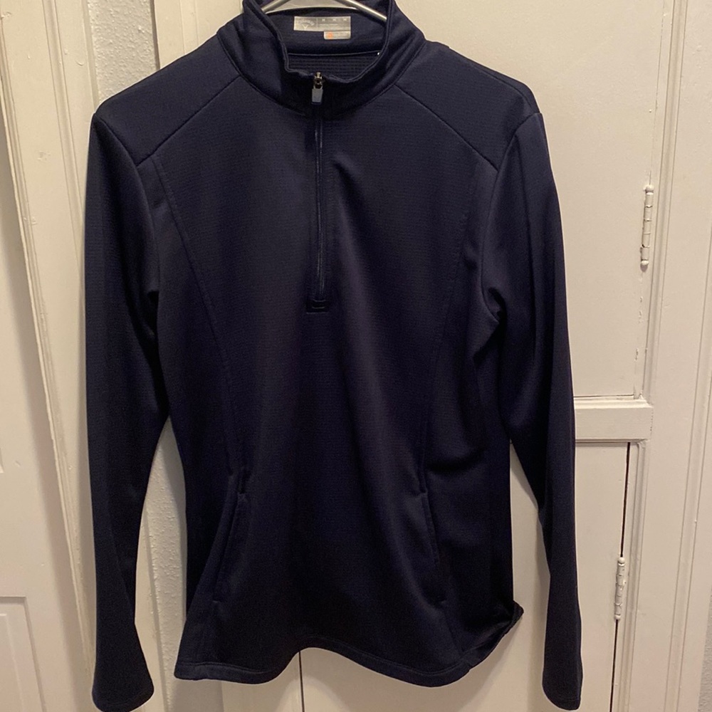 navy Callaway quarter zip with thermal lining.  In like new condition